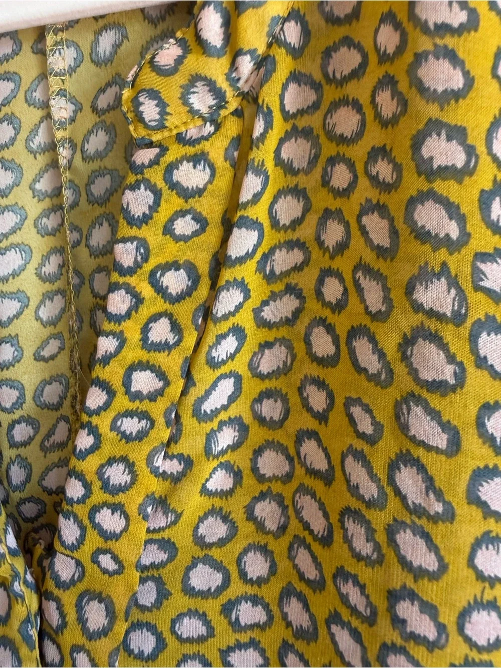 Finn Wright Mason XL Animal Print Sheer Blouse. - Picture 4 of 6